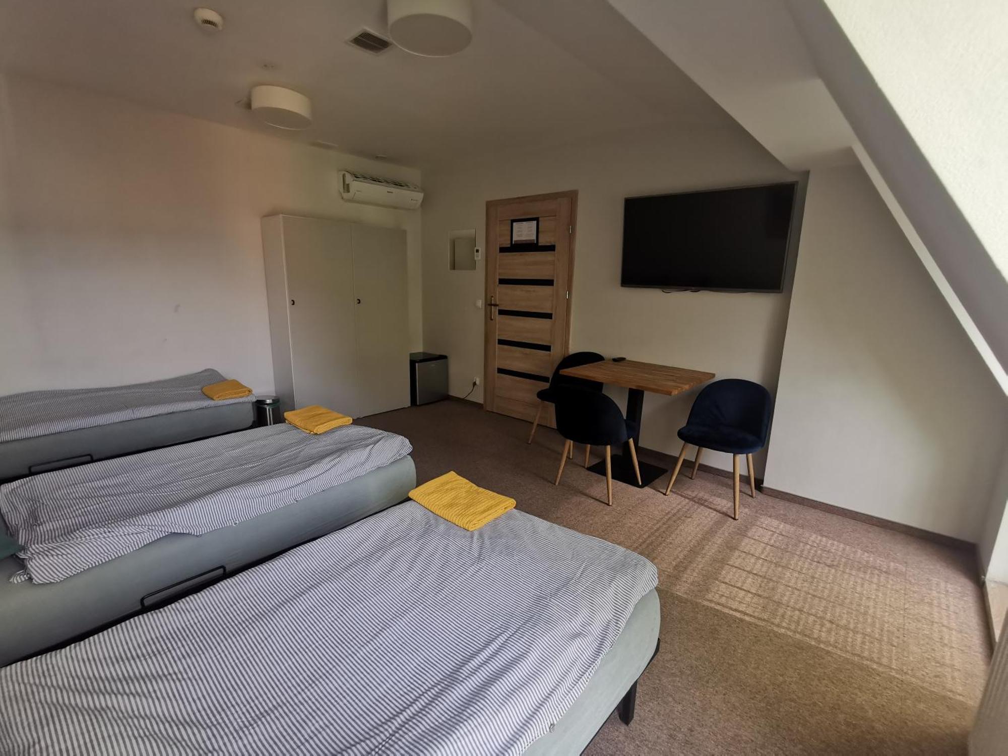 Bemma Apart Hostel Вроцлав Екстер'єр фото